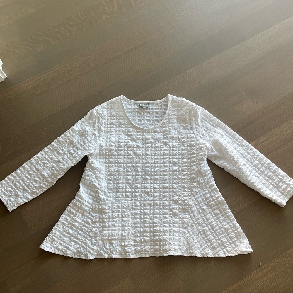 NICHE (designer) white tunic top